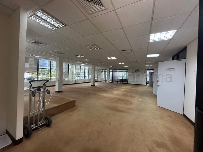 Oficina en Alquiler en Obarrio 485 m² LR - Imagen 3