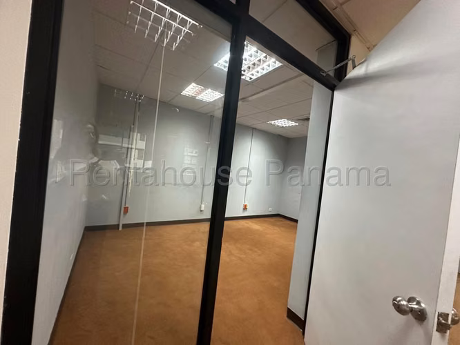 Oficina en Alquiler en Obarrio 485 m² LR - Imagen 8