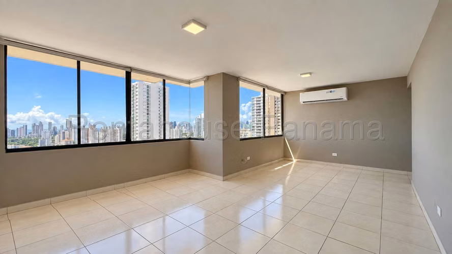 Alquiler PH Torres del Sol III | 3 Recámaras | Vista al Mar | $950