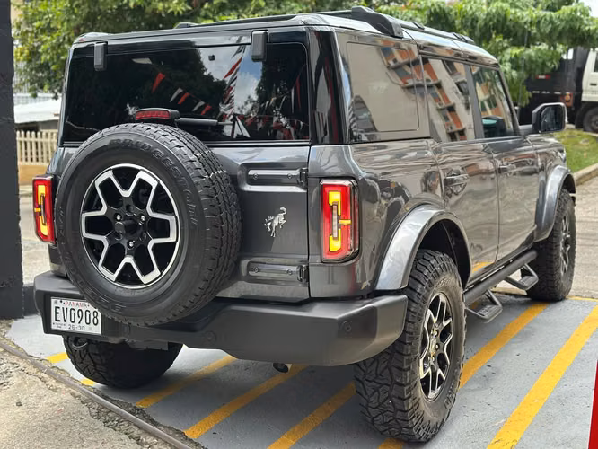 Ford Bronco Outer Banks 2024  - Imagen 6