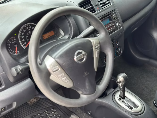 Nissan Versa 2015 