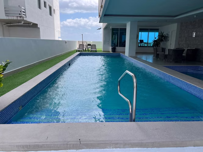 ALQUILO APARTAMENTO AMOBLADO, SAN FRANCISCO, 2 RECAMARAS, BALCON, 110M2.