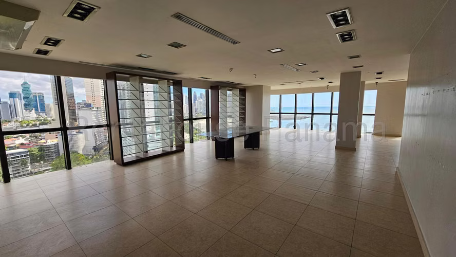 Venta de Oficina en Avenida Balboa Solo Cliente Directo MC - Imagen 4