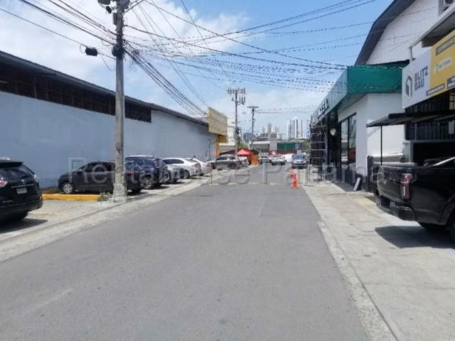 VENTA DE EDIFICIO EN RIO ABAJO  - Imagen 12