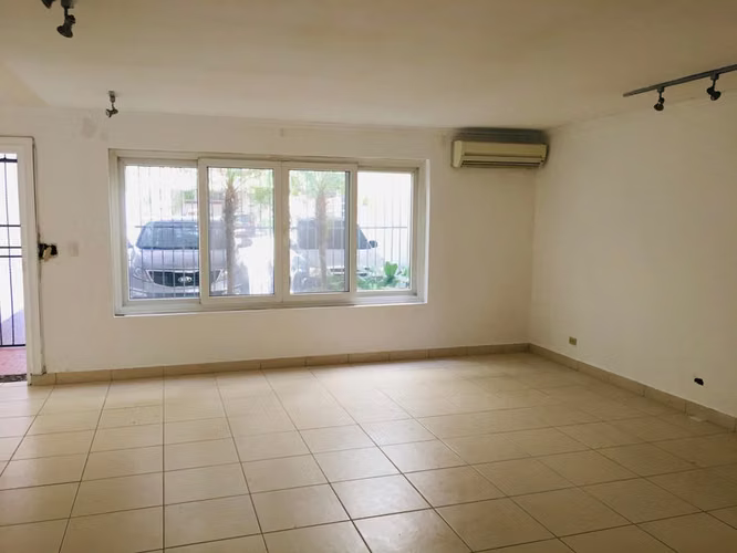 E1127GRR Venta de Casa en Obarrio 