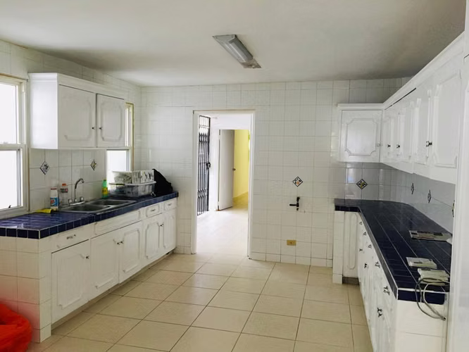 E1127GRR Venta de Casa en Obarrio 