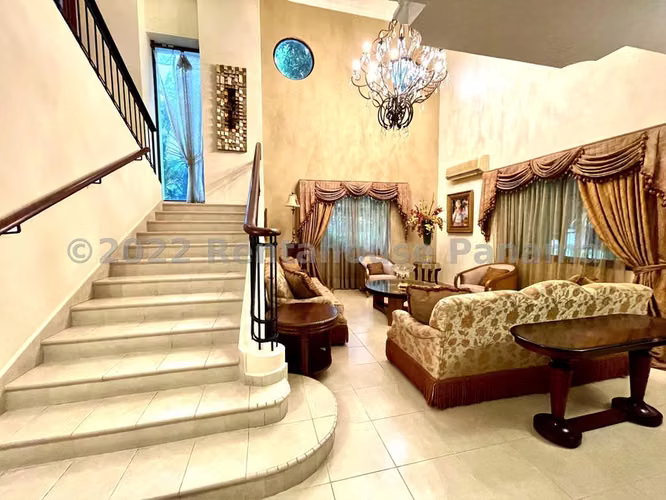 F2000GRR Venta de Casa en Ancon 