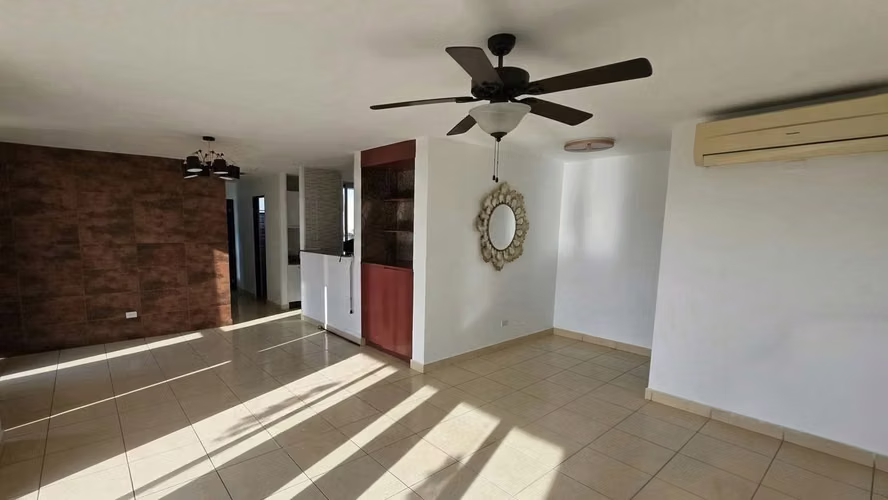 Melissa Foster Luxury Alquila Apartamento en La Loma – PH Ecco Tower MFR2181