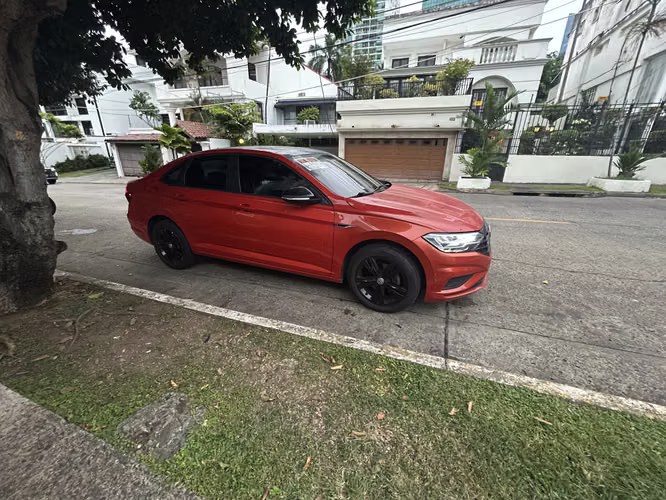 Jetta 2019 Habanero Orange 60,000 KM Interior Impecable - Full Extras