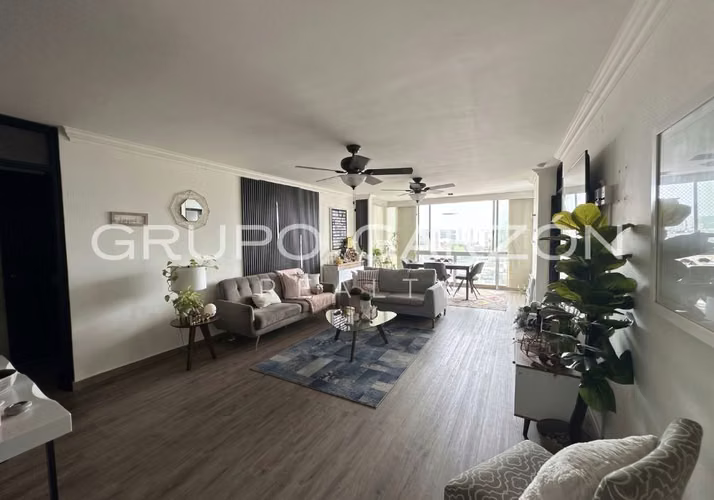 Venta apartamento c/ 2 estac. + 1 depósito PH Sky Level (Hato Pintado) - Imagen 2