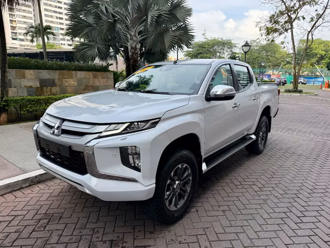 Mitsubishi L-200 Sportero 4x4 Full Extras 