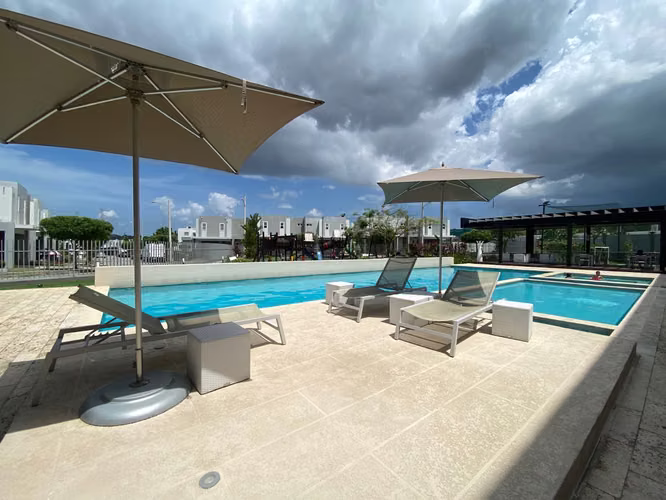 Alquiler de Casa con Linea Blanca en PH Victoria, Brisas del Golf Paso del Norte - LH - Imagen 2