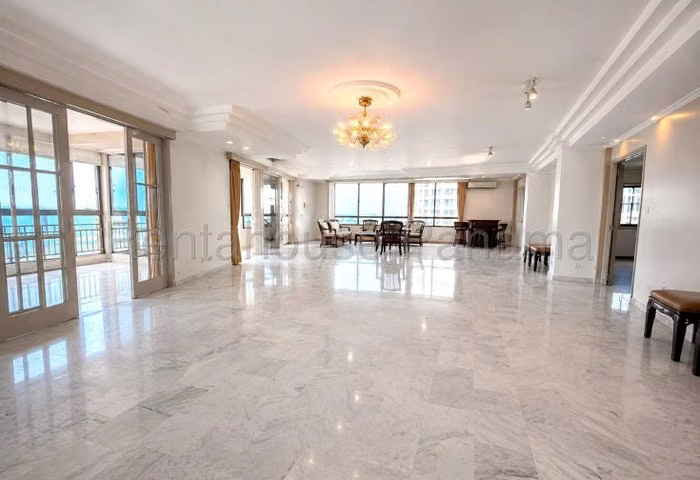 Venta de Apartamento Penthouse en Paitilla 26LGG4209 - Imagen 2