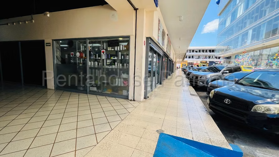 Local Comercial en Alquiler | Plaza Las Américas, Calidonia MR27-2563