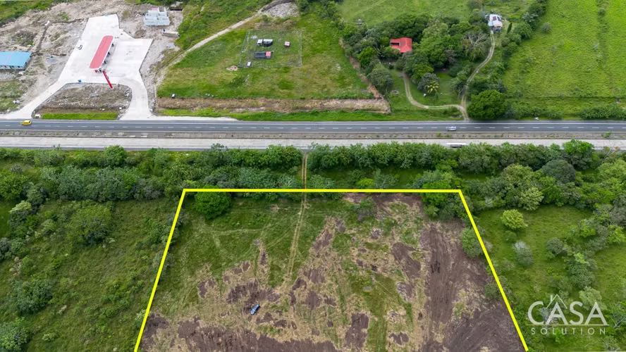 Terreno de 8 Hectáreas en Venta con Frente a la Carretera Panamericana en Bugaba, Panamá