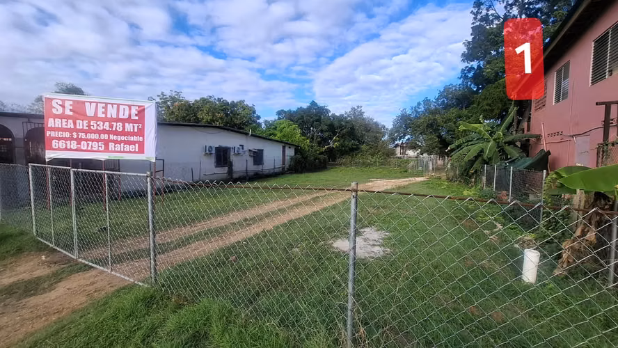 VENDO TERRENO EN LA VILLA DE LOS SANTOS CON EXCELENTE UBICACIÓN
