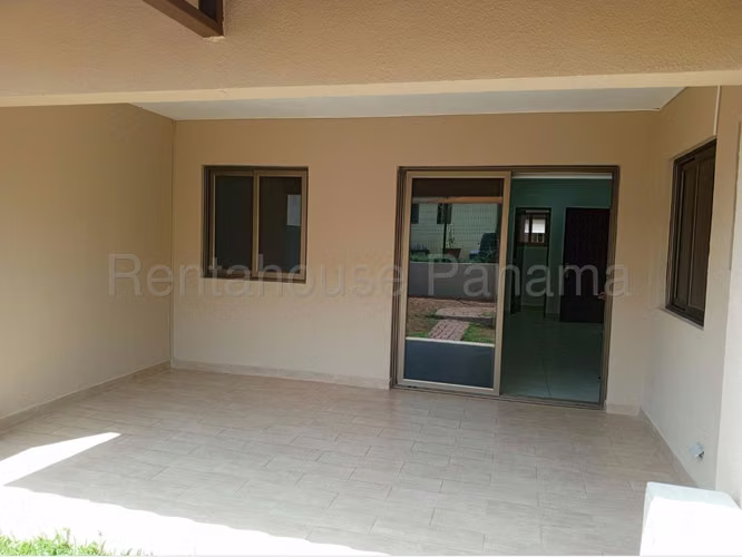Townhouse en venta Panama Pacífico 27-2460 MMM