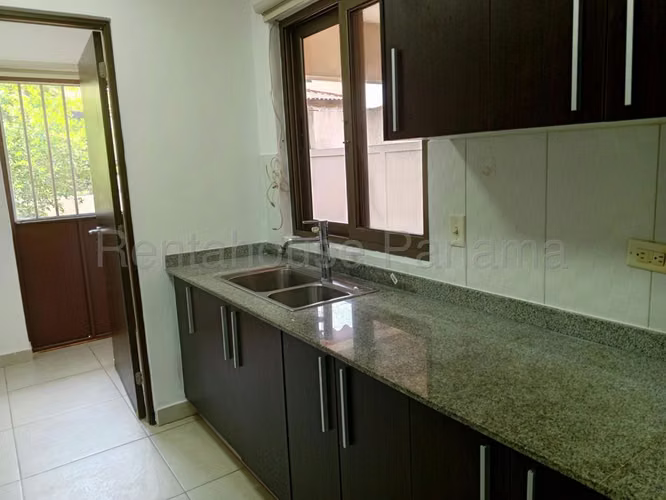Townhouse en venta Panama Pacífico 27-2460 MMM