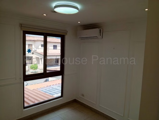 Townhouse en venta Panama Pacífico 27-2460 MMM
