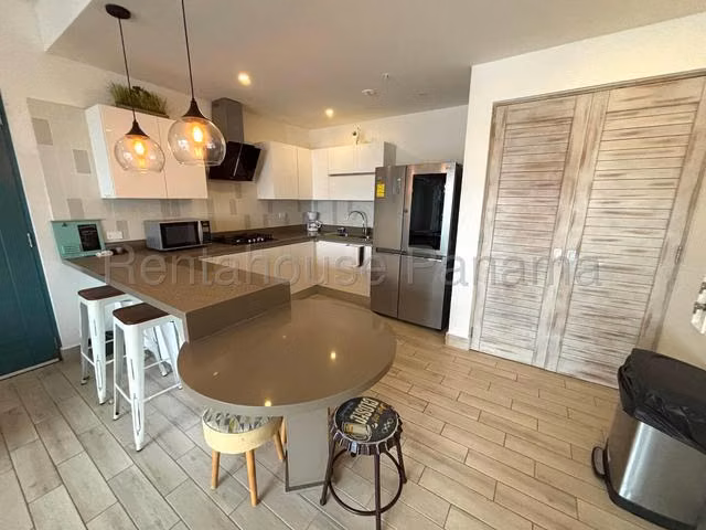 Apartamento amoblado en Playa Caracol, Punta Chame, 2 recámaras y 2 baños