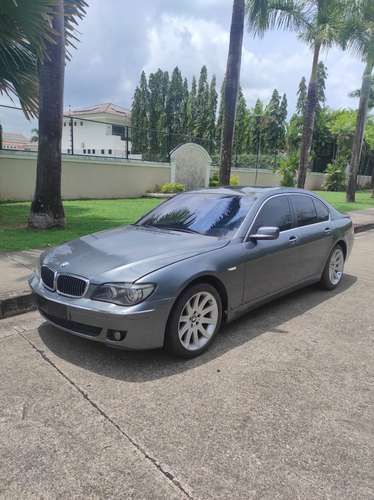 BMW 750i -2007- GANGA $3,000