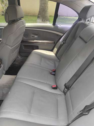 BMW 750i -2007- GANGA $3,000