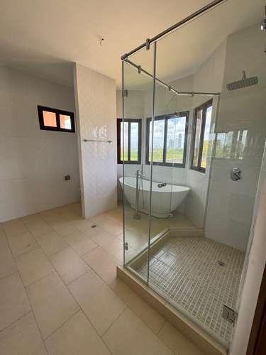 VENTA-Casa Nueva en Esquina a un Súper Precio! Residencial El Doral, Costa Sur/FOR SALE - New Corner House at a Super Pr - Imagen 9