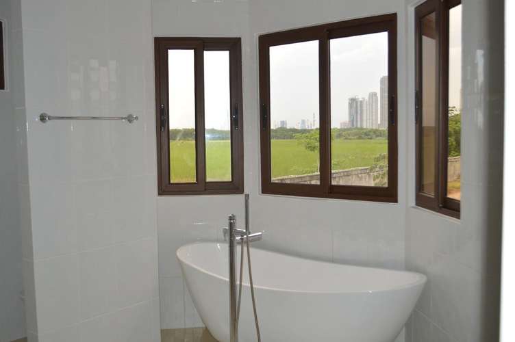 VENTA-Casa Nueva en Esquina a un Súper Precio! Residencial El Doral, Costa Sur/FOR SALE - New Corner House at a Super Pr - Imagen 10