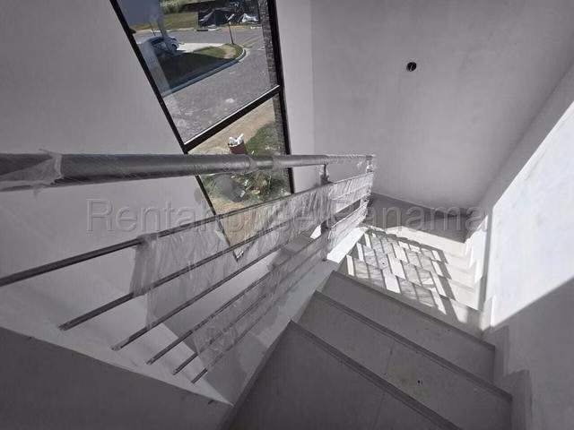 Casa en Venta en Costa Sur  JG