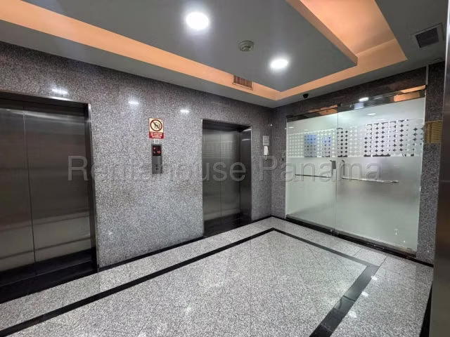 Venta de Oficina Comercial en Clle 50, Torre Empresarial 27LGG792 - Imagen 5