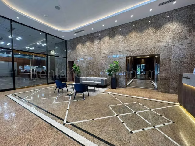 Venta de Oficina Comercial en Clle 50, Torre Empresarial 27LGG792 - Imagen 2