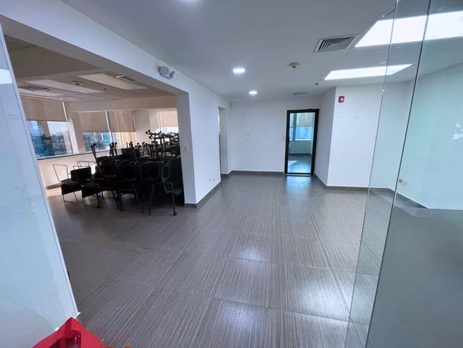 VENTA DE OFICINA COMERCIAL EN TORRE LAS AMÉRICAS, PUNTA PACÍFICA (8)