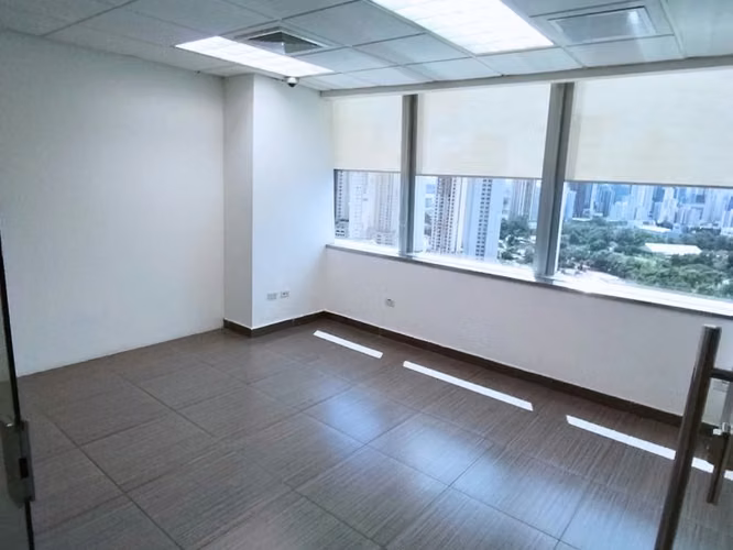 VENTA DE OFICINA COMERCIAL EN TORRE LAS AMÉRICAS, PUNTA PACÍFICA (8)