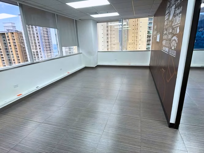 VENTA DE OFICINA COMERCIAL EN TORRE LAS AMÉRICAS, PUNTA PACÍFICA (8)