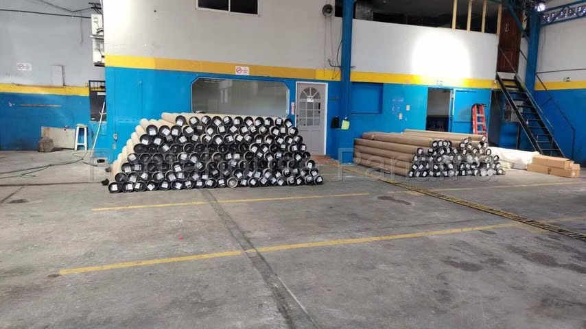 LGU-Venta de galera en Parque Lefevre. - Imagen 6