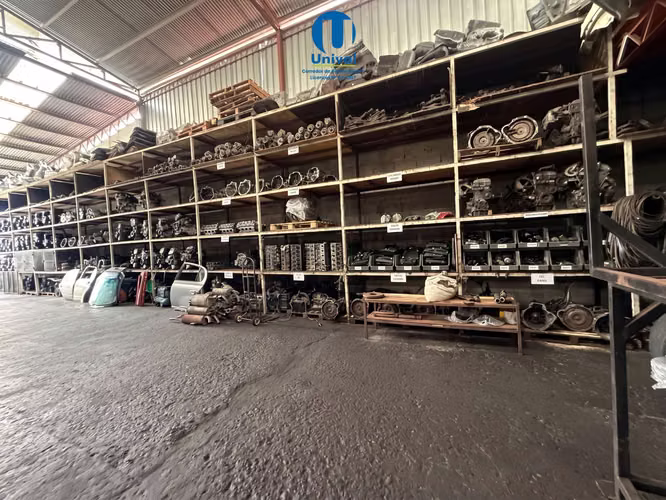 Galera Comercial en Venta en Parque Lefevre - Imagen 3