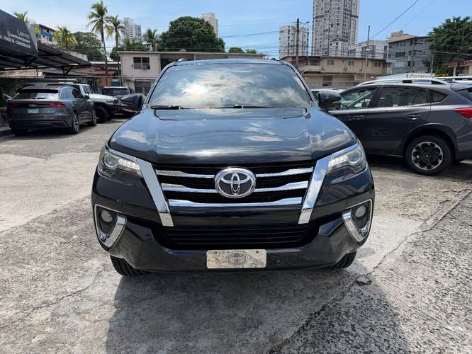 Toyota Fortuner 2020 - Imagen 2