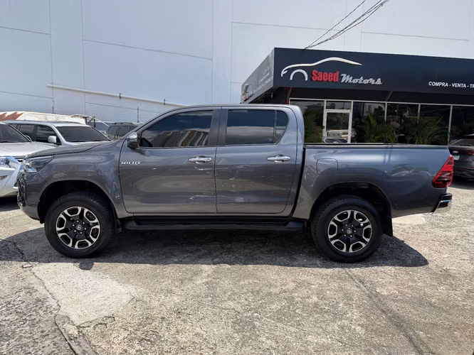 Toyota Hilux Srv 2023 - Imagen 8
