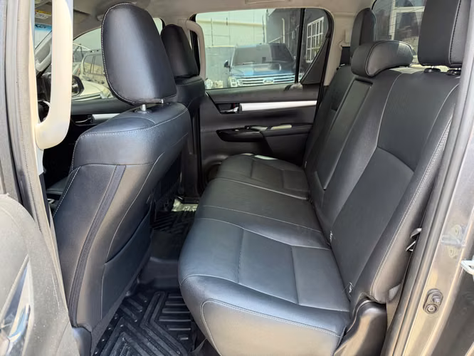 Toyota Hilux Srv 2023 - Imagen 9