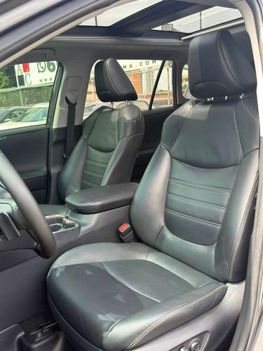 TOYOTA RAV4 HYBRID 2019 - Imagen 8