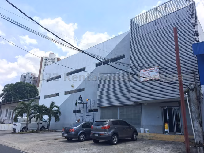 Venta de Galera Oficina en 12 de Octubre 24EPP2730 - Imagen 1