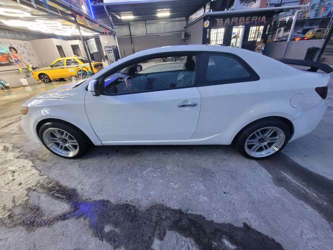 Se vende Kia Cerato Koup (Negociable)  - Imagen 3