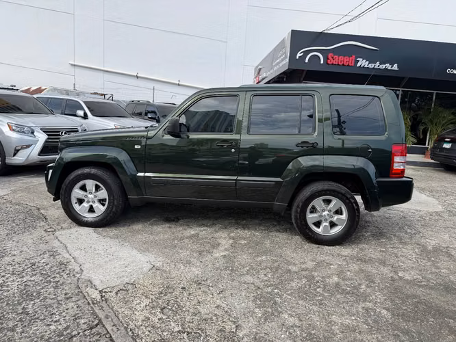 Jeep Cherokee 2011 - Imagen 8