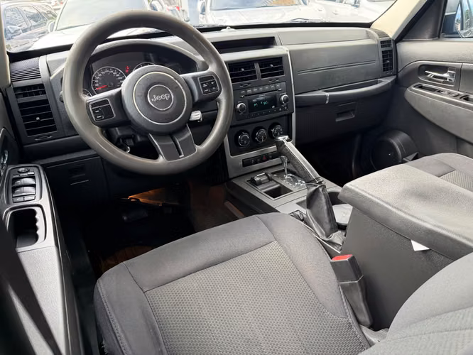 Jeep Cherokee 2011 - Imagen 10