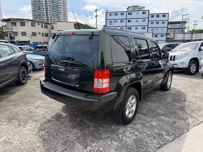Jeep Cherokee 2011 - Imagen 5
