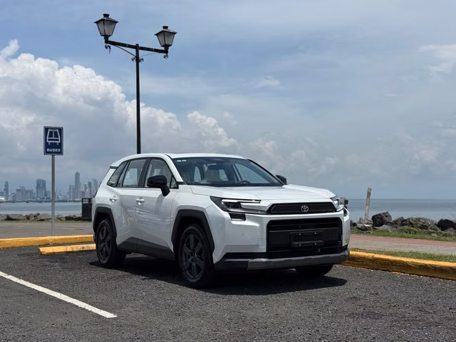 TOYOTA RAV4 HIBRIDO 2.5 4X4 - Imagen 1