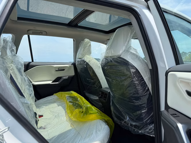 TOYOTA RAV4 HIBRIDO 2.5 4X4 - Imagen 12