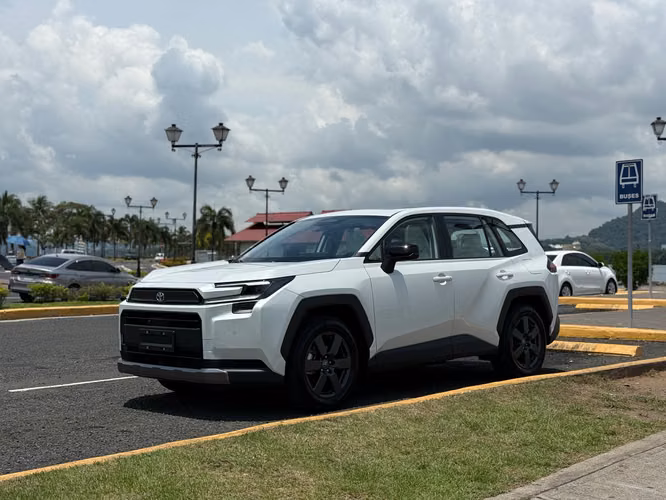 TOYOTA RAV4 HIBRIDO 2.5 4X4 - Imagen 6