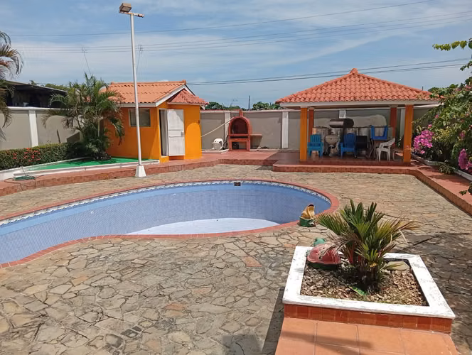 Vendo Casa en Don Bosco, cerca de la estación del tren, con 4 habitaciones para renta - Imagen 14