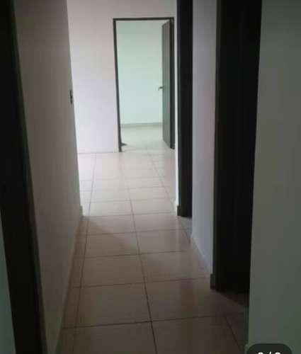 Alquiler Apartamento Carrasquilla Parte Atrás Parque Omar 3R 2B es Vacío / PISO BAJO - Imagen 5